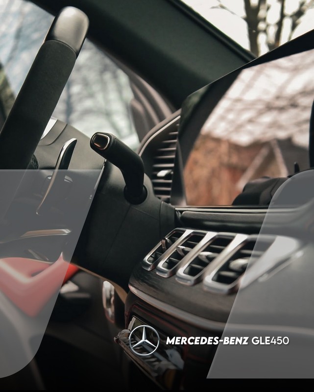 Mercedes-Benz GLE 450 interior detailing — ONE YORK York Region